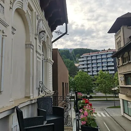 Iris'S Apartament Sinaia Exterior photo